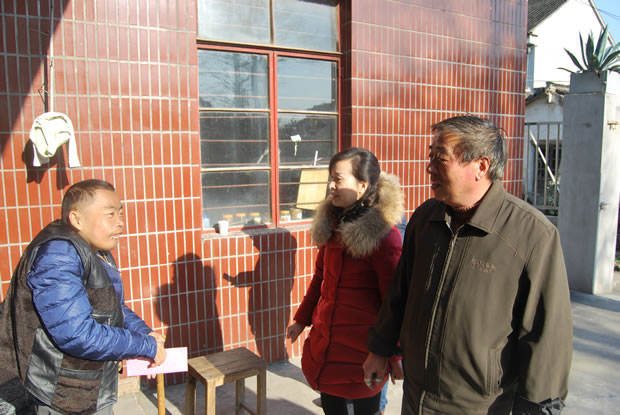 �����y�T�Y��ο���򶾰Y���˸�־�����D1��