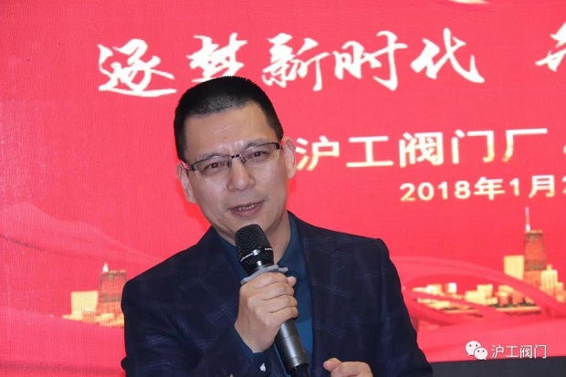 ��˾�����L(zh��ng)�����������R�~